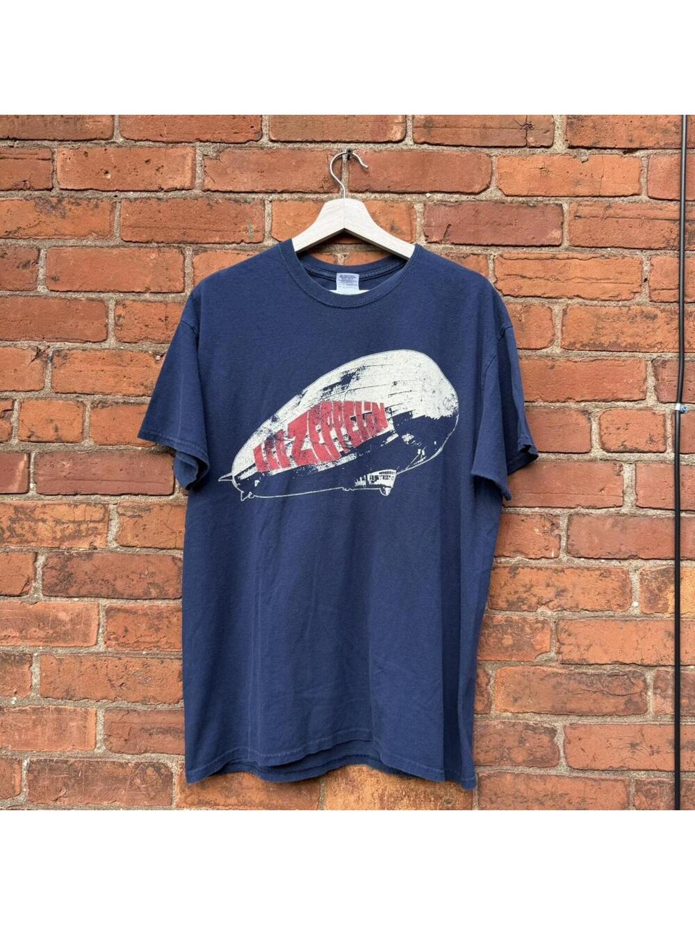 vintage led zeppelin t shirt blimp 00s L